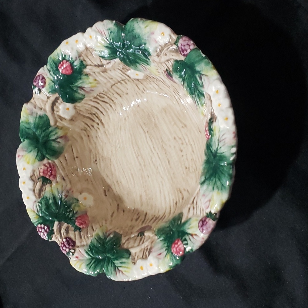 Vintage Fitz and Floyd Raspberry Bowl. - Picture 7 of 7
